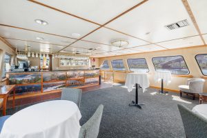 503 Realty Photography | Crystal Dolphin | Columbia Deck